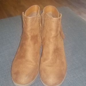 Size 3 girls brown calf boots